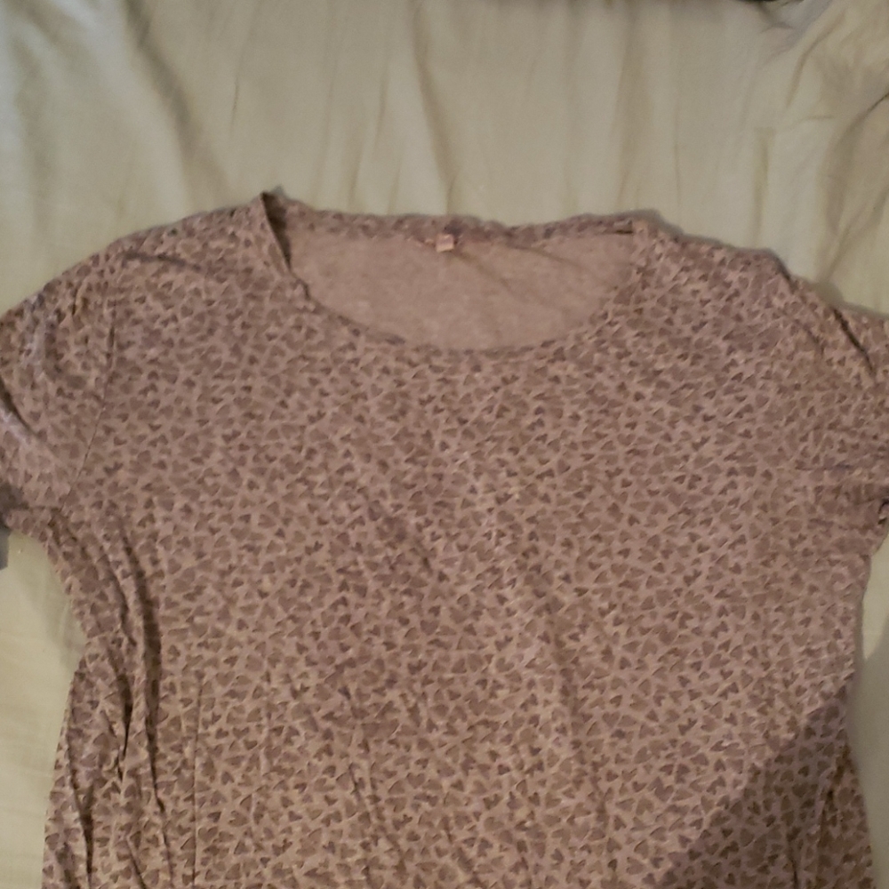 Banana Republic gray shear t-shirt with hearts